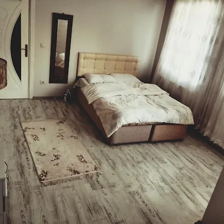 Orman Is 6 Minutes From The Airport Lodge *
