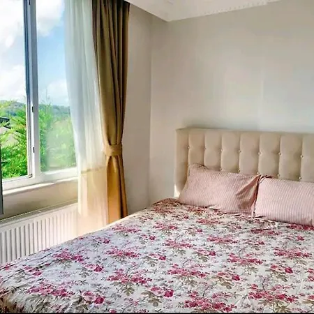 Orman Is 6 Minutes From The Airport Lodge Arnavutkoy
