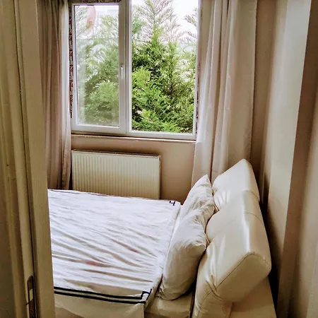 Orman Is 6 Minutes From The Airport Lodge